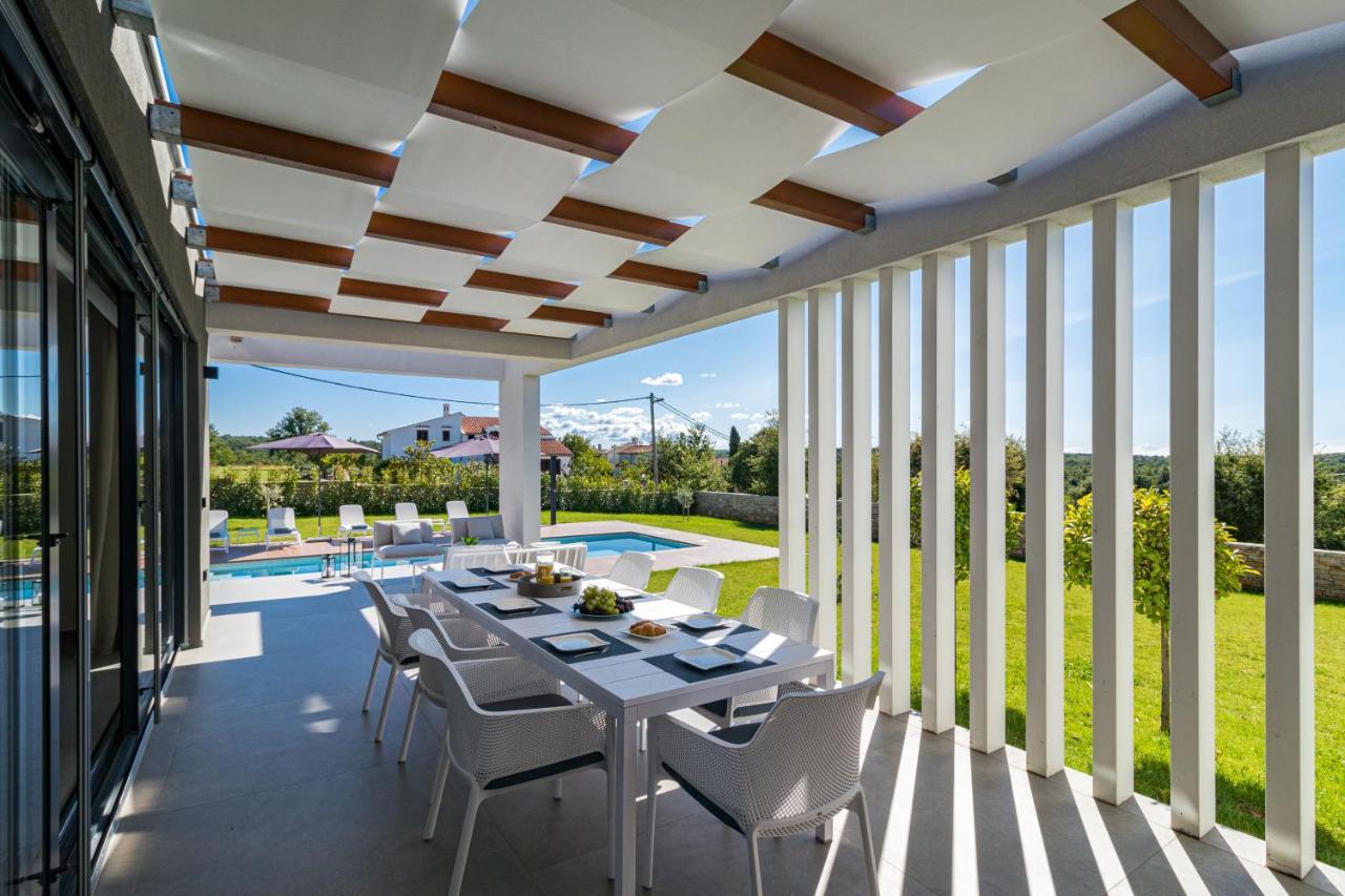 Villa Sabina Višnjan Exteriör bild