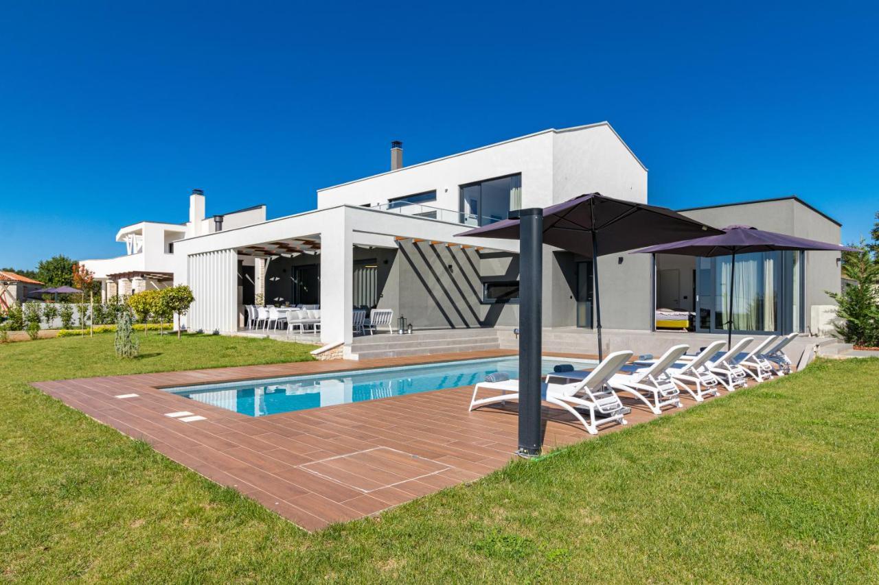 Villa Sabina Višnjan Exteriör bild