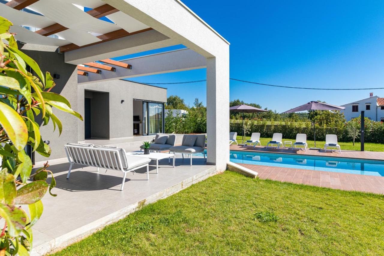 Villa Sabina Višnjan Exteriör bild